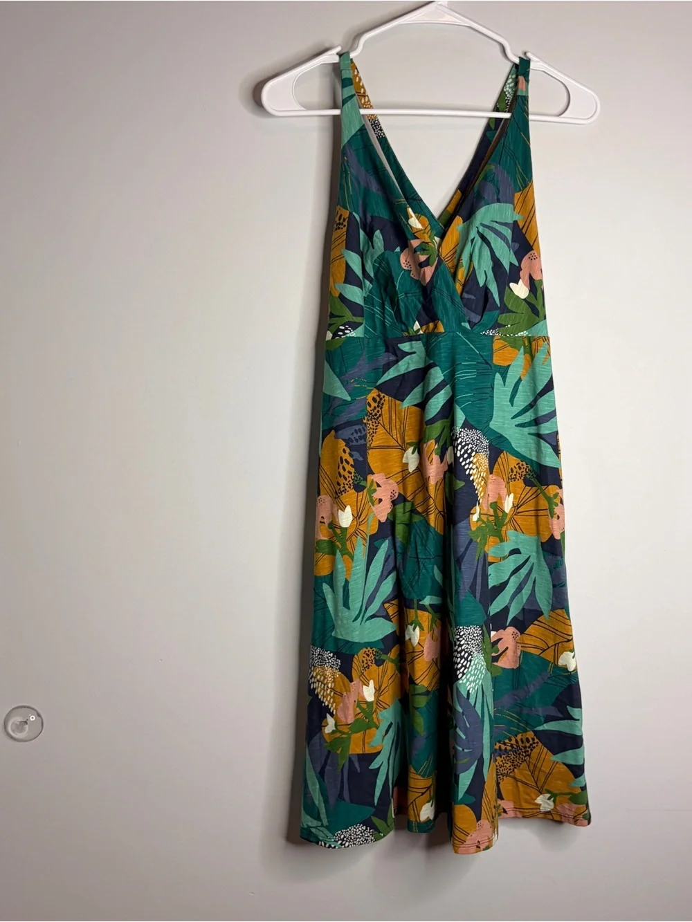 Patagonia Tropical V-Neck Sundress Strappy Athleisure Dress Large - Picture 7 of 9